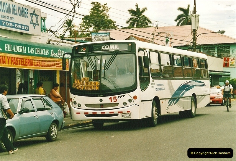 2005-11-16-Puerto-Limon-Costa-Rica.-20187