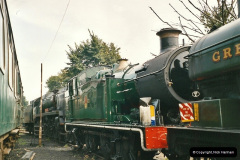 1662005-08-04-6695-ready-for-action.-After-many-years-it-is-good-to-see-this-early-SR-locomotive-in-service-16166