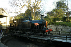 05932008-12-07-Santa-Specials-Driving-the-DMU.-40593