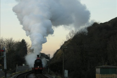 06342008-12-07-Santa-Specials-Driving-the-DMU.-450634