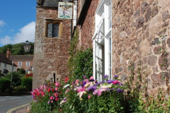 039.2009-08-19-TO-21-Your-Host-Wife-visit-Dunster-the-West-Somerset-Railway.-39-