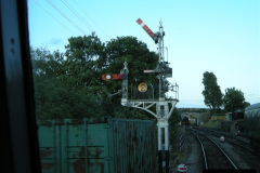 02602009-05-15-Driving-the-late-turn-DMU.-290260