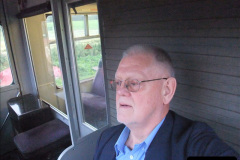 06372009-07-22-Late-turn-DMU.-340637