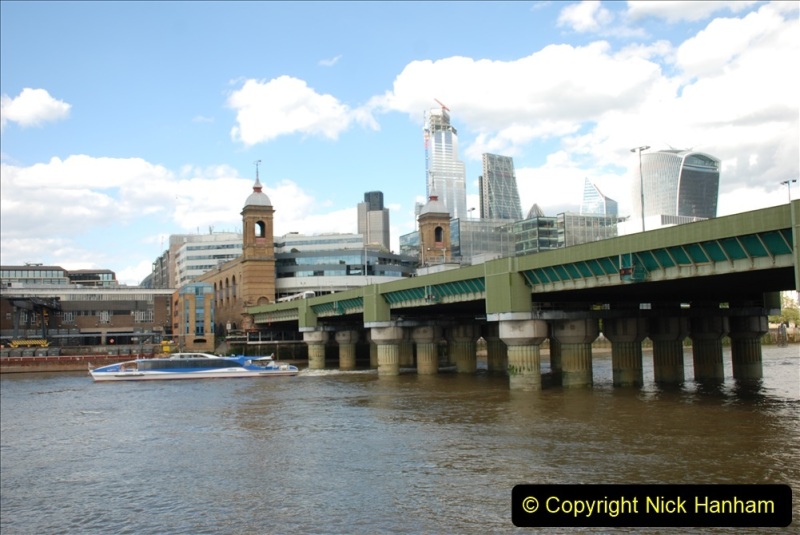 2019-05-12-13-Touring-Central-London.-161-161