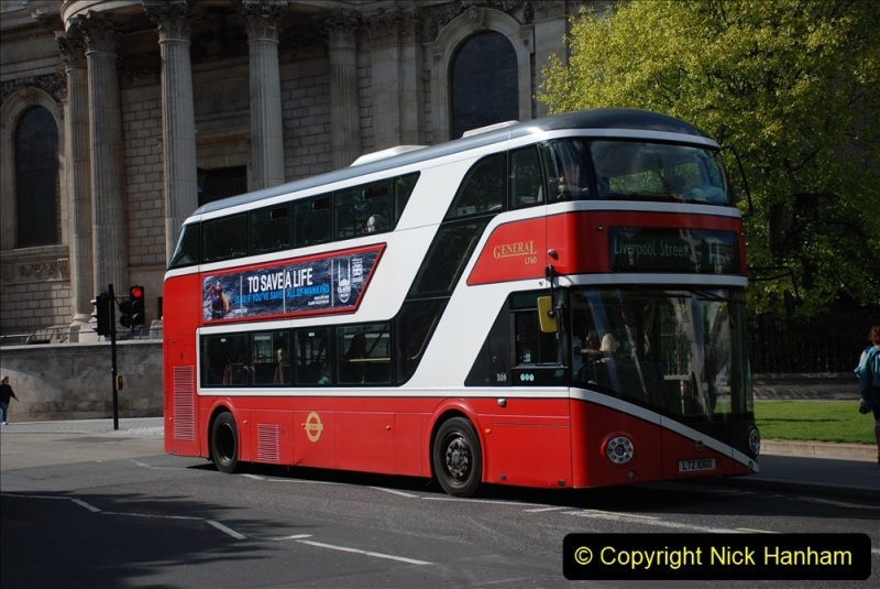 2019-05-12-13-Touring-Central-London.-184-184