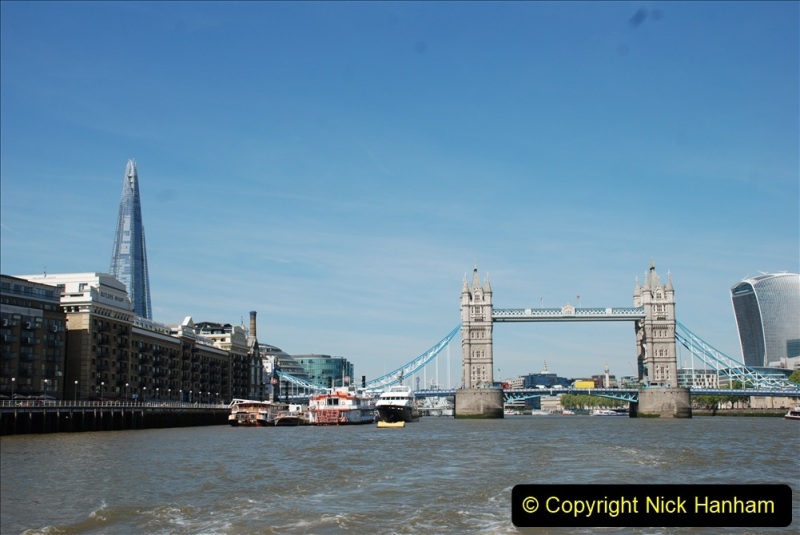 2019-05-12-13-Touring-Central-London.-294-294