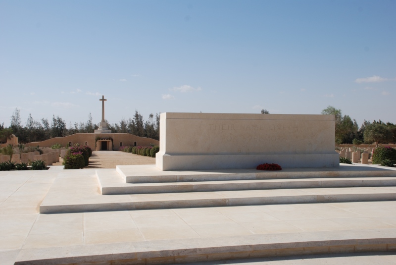 2010-11-05-British-Graves-at-El-Alamain-10