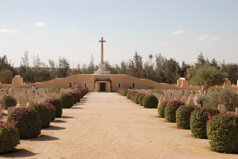 2010-11-05-British-Graves-at-El-Alamain-15