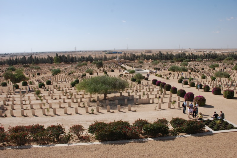 2010-11-05-British-Graves-at-El-Alamain-27