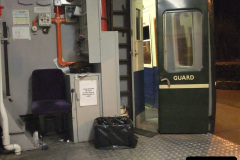 2212010-08-30-Bank-Holiday-Late-Turn-DMU.-11305