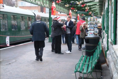 0612015-12-06-Driving-the-DMU-on-Santa-Special.-61061