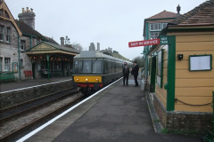 0832015-12-06-Driving-the-DMU-on-Santa-Special.-83083