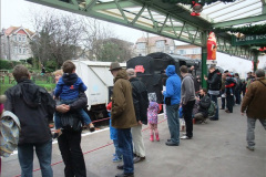 0872015-12-06-Driving-the-DMU-on-Santa-Special.-87087