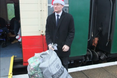 1942015-12-24-SR-Xmas-Eve-on-the-DMU.-60194