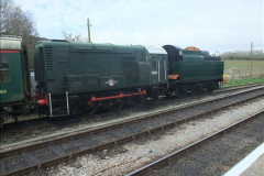 2902016-04-05-All-day-DMU-turn-404.-12290