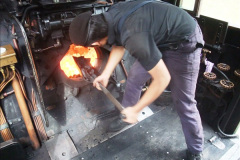 3532016-04-11-SR-Early-turn-on-34070.-21353