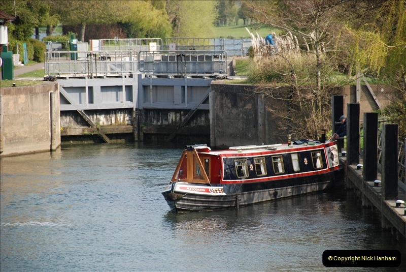 2019-04-14-to-15-Dorchester-on-Thames-Oxfordshire.-108-A-walk-near-Dorchester-and-the-River-Thames.-111108
