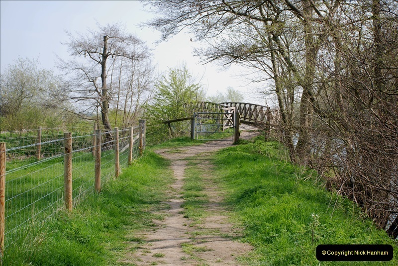 2019-04-14-to-15-Dorchester-on-Thames-Oxfordshire.-145-A-walk-near-Dorchester-and-the-River-Thames.-148145