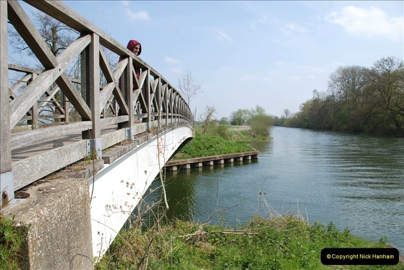 2019-04-14-to-15-Dorchester-on-Thames-Oxfordshire.-146-A-walk-near-Dorchester-and-the-River-Thames.-149146