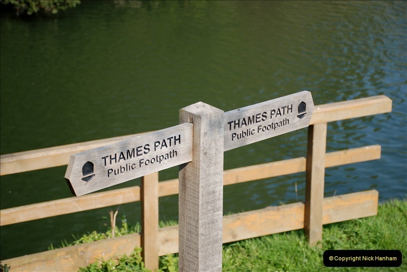2019-04-14-to-15-Dorchester-on-Thames-Oxfordshire.-82-A-walk-near-Dorchester-and-the-River-Thames.-85082