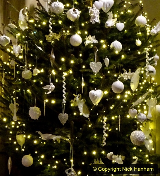 2019-12-21-St.-Aldhelms-Church-Christmas-Trees.-33-033