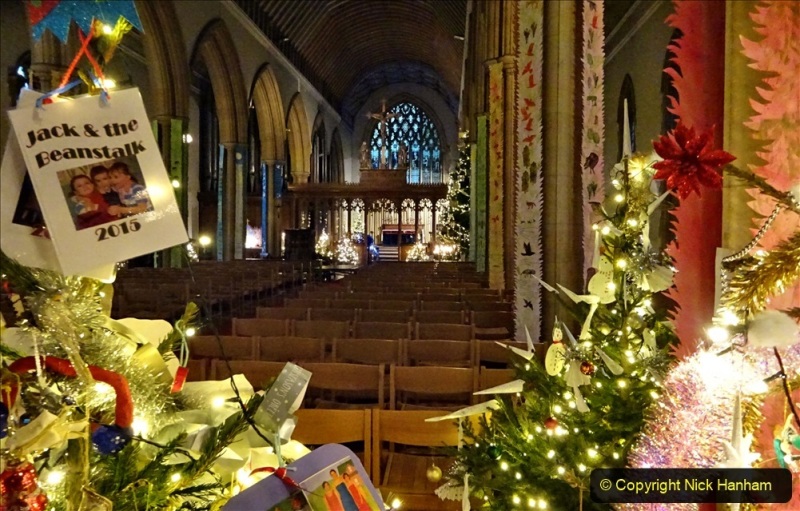2019-12-21-St.-Aldhelms-Church-Christmas-Trees.-52-052