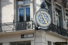 048.2019-05-12-Touring-Central-London-Day-1.-212-Victoria.-