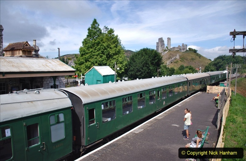 2020-07-18-First-Steam-Trains-in-Purbeck-since-Lockdown-with-U-31806.-118-118
