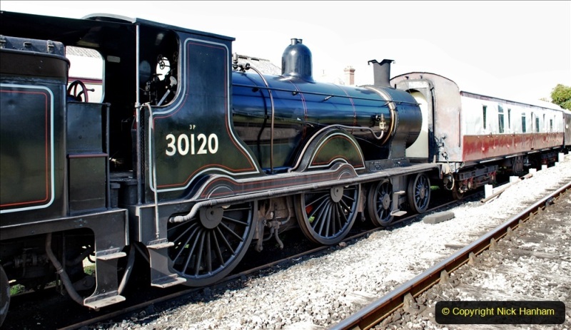 2020-07-18-First-Steam-Trains-in-Purbeck-since-Lockdown-with-U-31806.-5-005