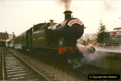 1391990-12-23-Your-Host-driving-5691-on-Santa-Specials.-139