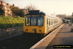 1981993-11-05-DMU-turn.-198