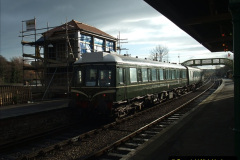 3872009-12-13-Driving-Santa-Specials-DMU-1-387