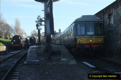 4532012-12-02-Santa-Specials-and-DMU-turn.-453