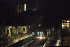 5812015-12-06-Driving-the-DMU-on-Santa-Special.-5-581