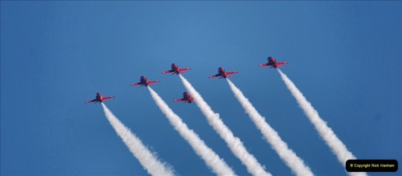2021-09-03-Bournemouth-Air-Show-Pictures-AIR.-105-The-Red-Arrows.-105
