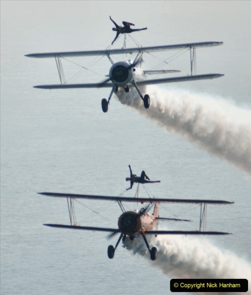 2021-09-03-Bournemouth-Air-Show-Pictures-AIR.-144-AeroSuperBatics-Wing-walkers-Boeing-Steraman.-144