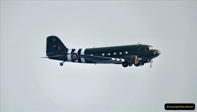 2021-09-03-Bournemouth-Air-Show-Pictures-AIR.-34-BBMF-Spitfire-Hurricane-DC3-Dakota.-034