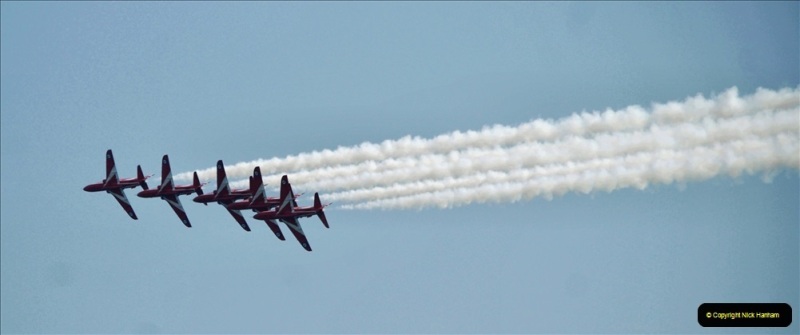 2021-09-03-Bournemouth-Air-Show-Pictures-AIR.-75-The-Red-Arrows.-075