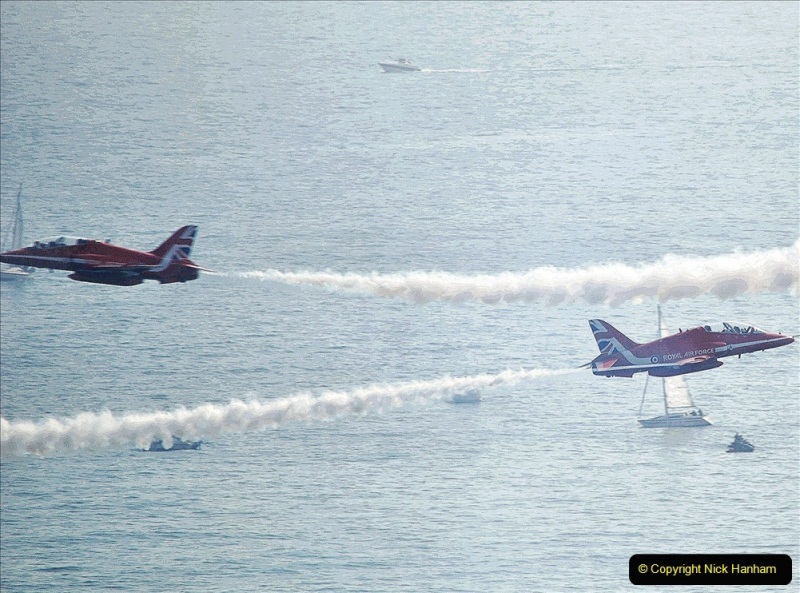 2021-09-03-Bournemouth-Air-Show-Pictures-AIR.-93-The-Red-Arrows.-093
