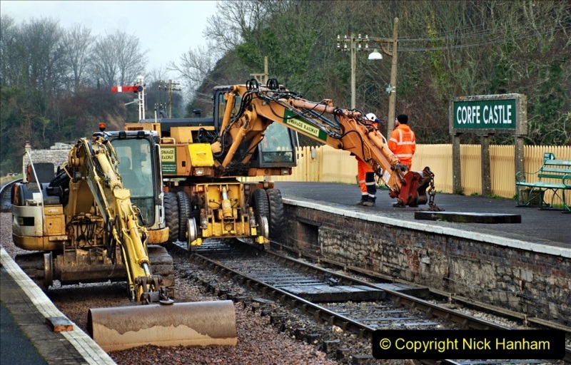 2022-01-18-Norden-Roadrailer-repair-Corfe-Castle-station-track-renewal-Day-7.-36-036
