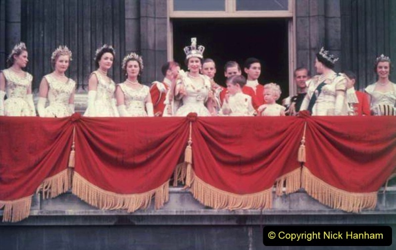 2022-06-04-Party-at-the-Palace.-Platinum-Jubilee-Celebrating-Queen-Elizabeths-70-years-on-the-throne.-28-039