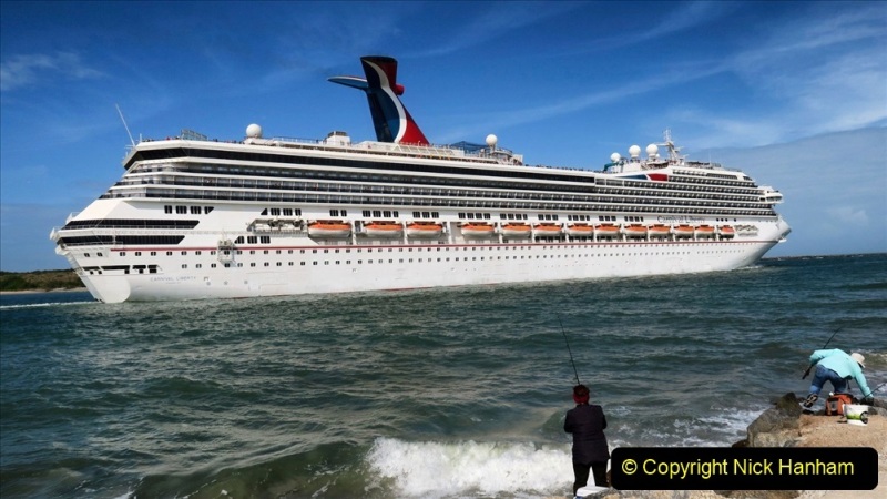 2022-June-21-Cruise-ships-from-1950-to-2022.-2-002