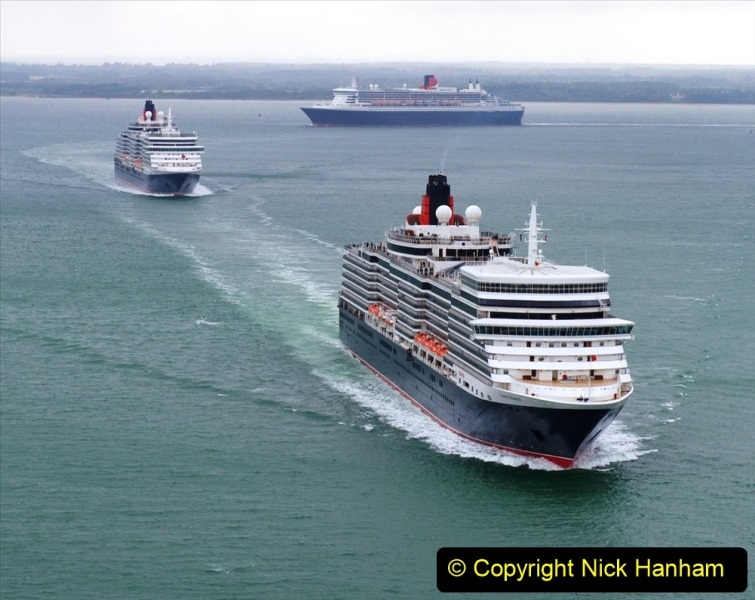 2022-June-21-Cruise-ships-from-1950-to-2022.-37-037