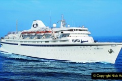 2022-June-21-Cruise-ships-from-1950-to-2022.-98-098