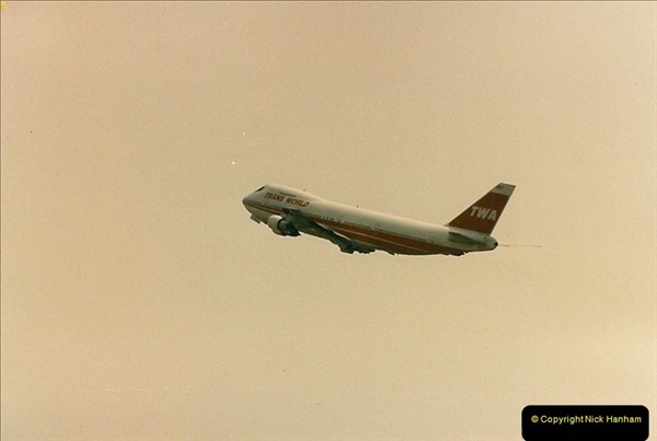 1986-06-21 London Heathrow Airport.  (20)058