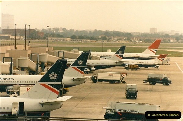 1986-06-21 London Heathrow Airport.  (27)065