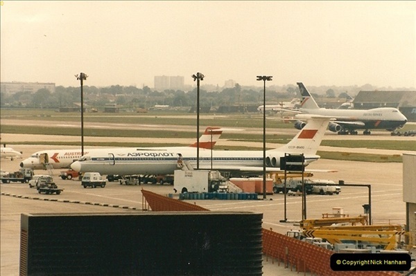 1986-06-21 London Heathrow Airport.  (3)041