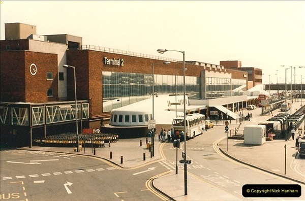 1986-06-21 London Heathrow Airport.  (43)081