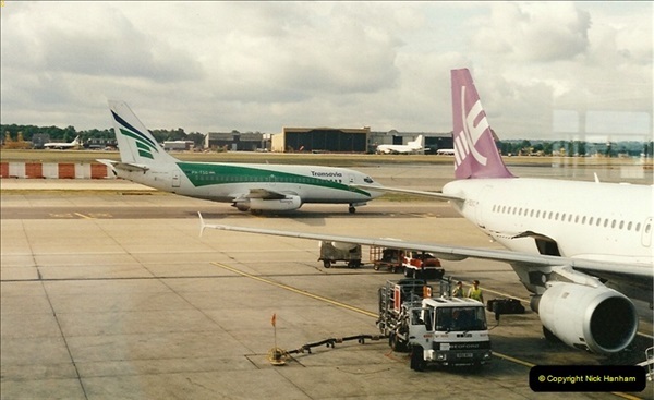 1995-07-17. London Gatwick Airport.  (5)164