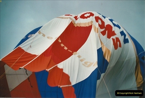 2002-08-19. Baloon Flight Over Dorset. (13)225